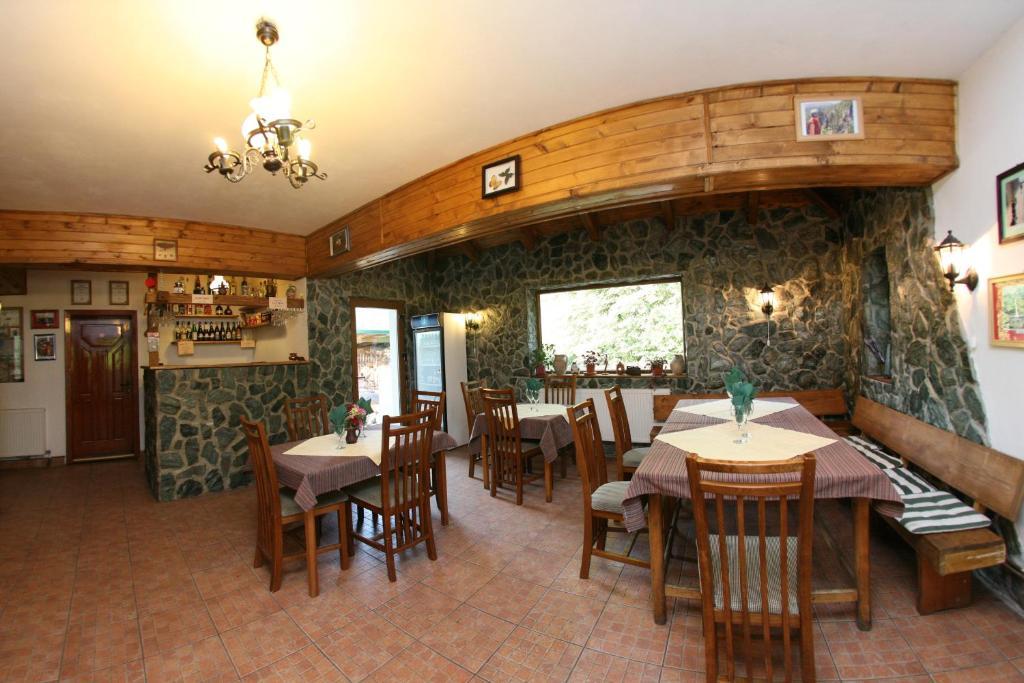 Vila Sucu Hotel Almafatelep Kültér fotó