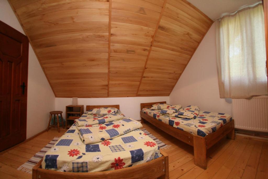 Vila Sucu Hotel Almafatelep Szoba fotó