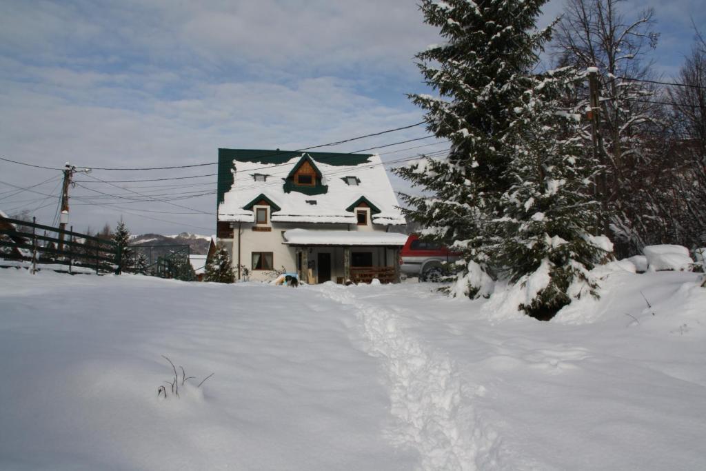 Vila Sucu Hotel Almafatelep Kültér fotó