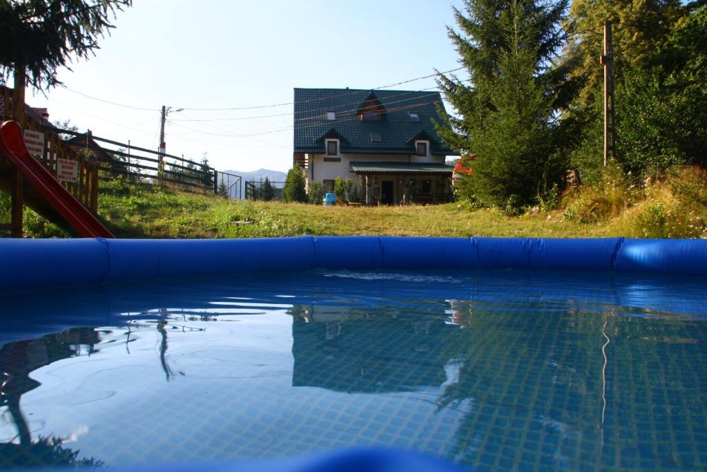 Vila Sucu Hotel Almafatelep Kültér fotó